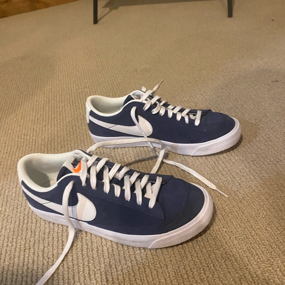 Blue suede bike blazers low